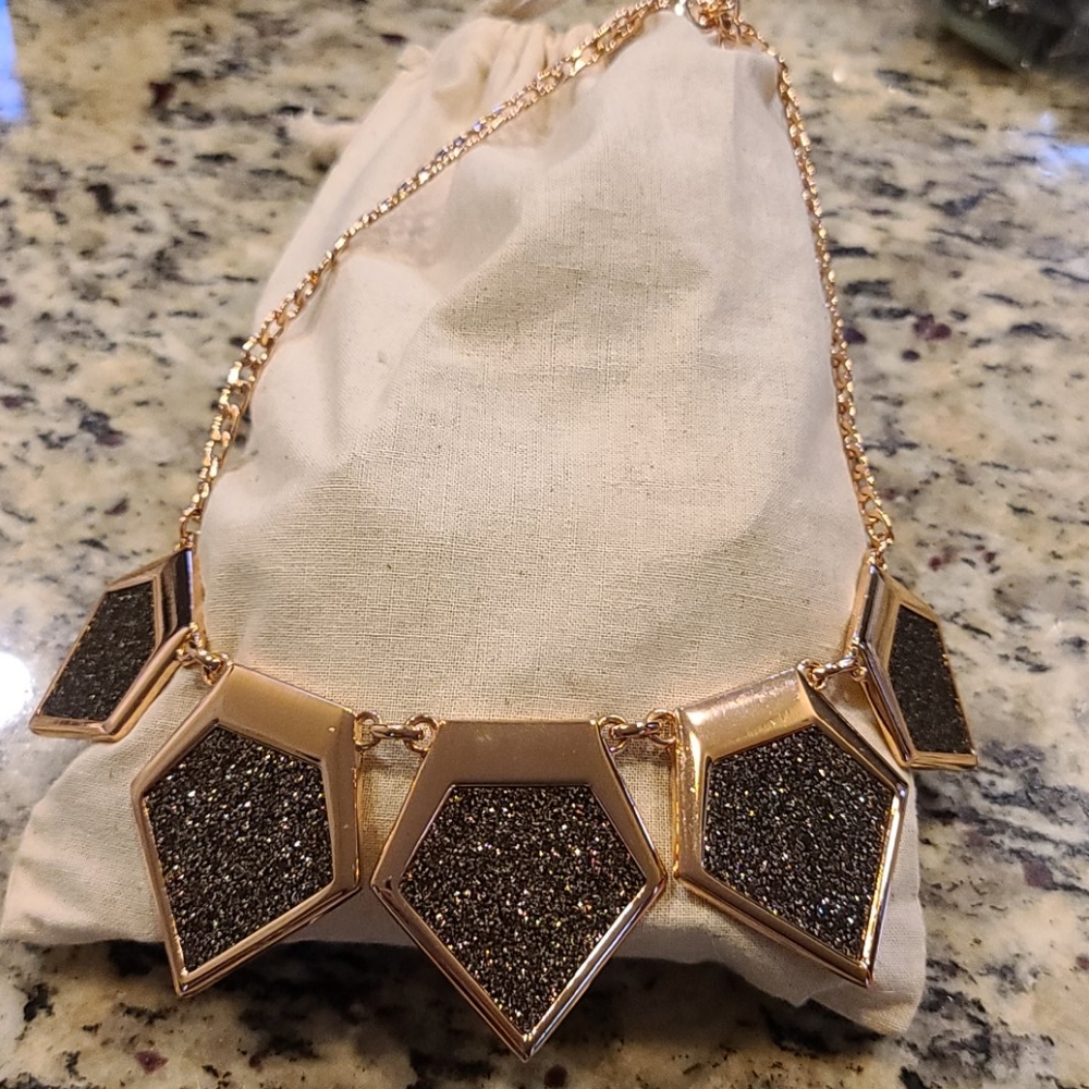 Express Necklace